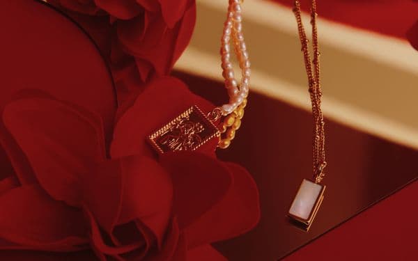 The 4 Cs of Diamonds Explained Simply